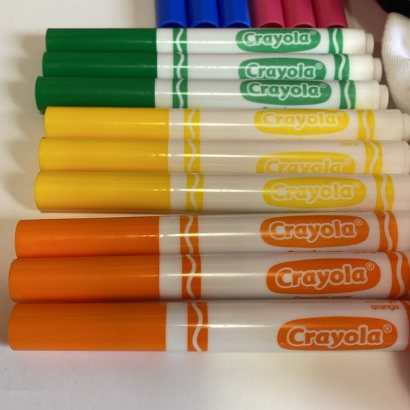 CRAYOLA PLUSH CRAYON WITH CRAYOLA MARKERS - Picture 13 of 17